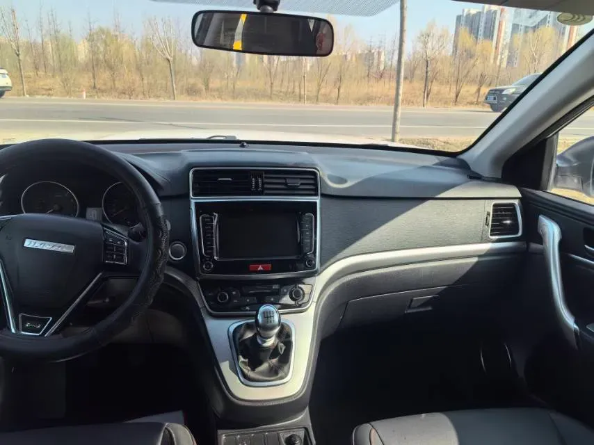 2019 Haval M6 1.5T 150HP L4 6MT,autocango,china used car exporter,china ev exporter,chinese used car exporter,chinese used ev exporter