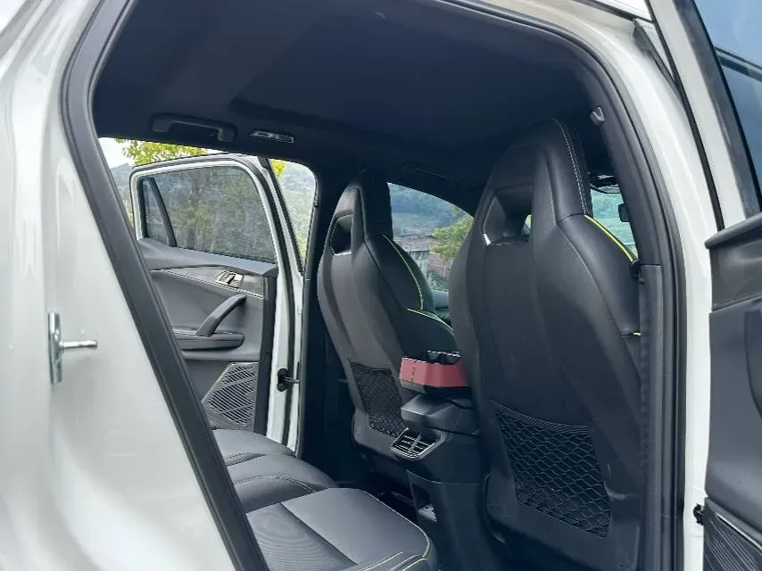 2023 LYNK&CO 06 1.5T 181HP L4 7DCT,autocango,china used car exporter,china ev exporter,chinese used car exporter,chinese used ev exporter