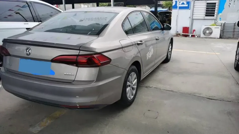 2019 MAXUS XinTu V80 2.5T 136HP L4 6MT,autocango,china used car exporter,china ev exporter,chinese used car exporter,chinese used ev exporter