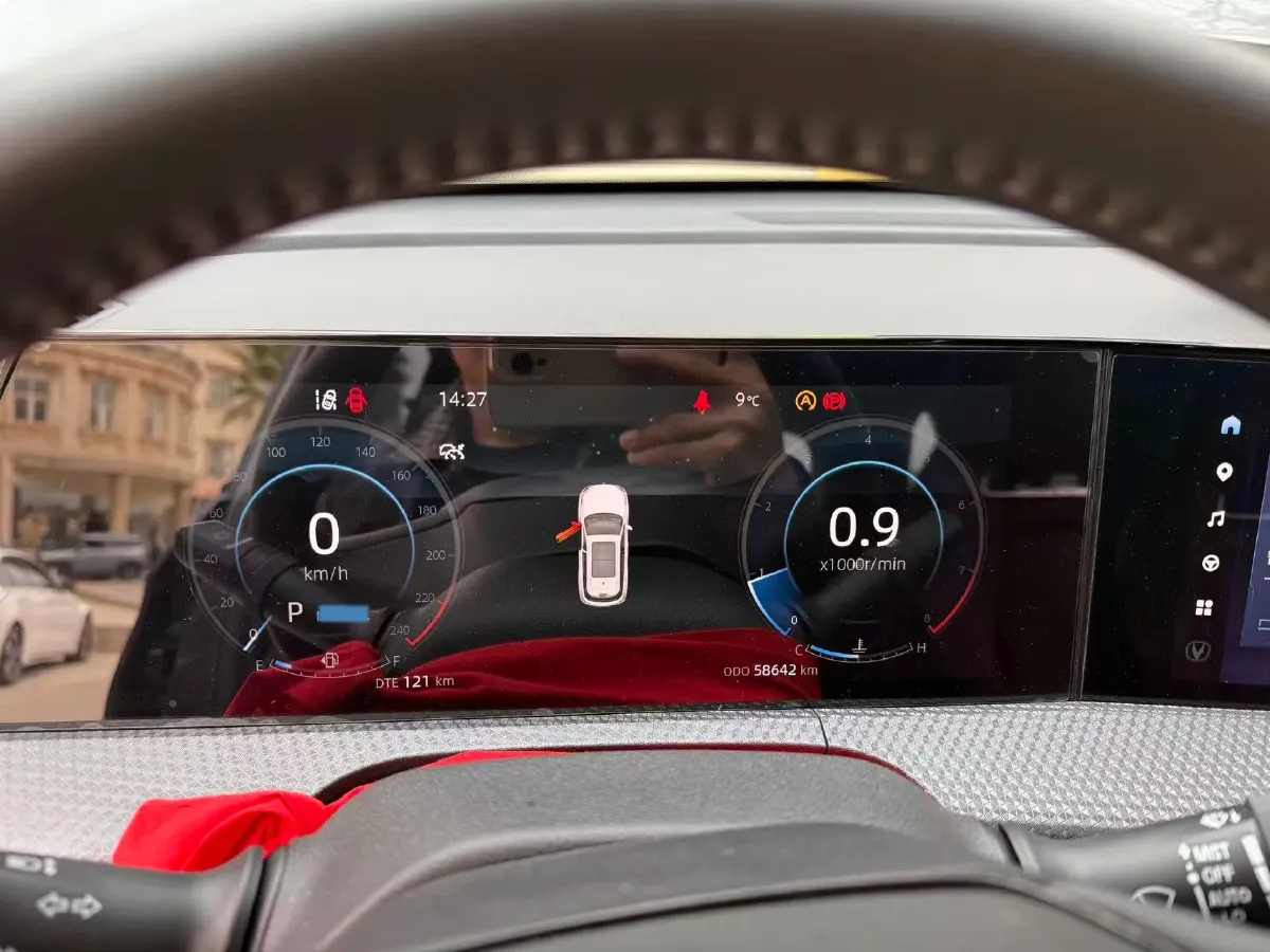 2022 ChangAn CS75 Plus 1.5T 188HP L4 8AT,autocango,china used car exporter,china ev exporter,chinese used car exporter,chinese used ev exporter