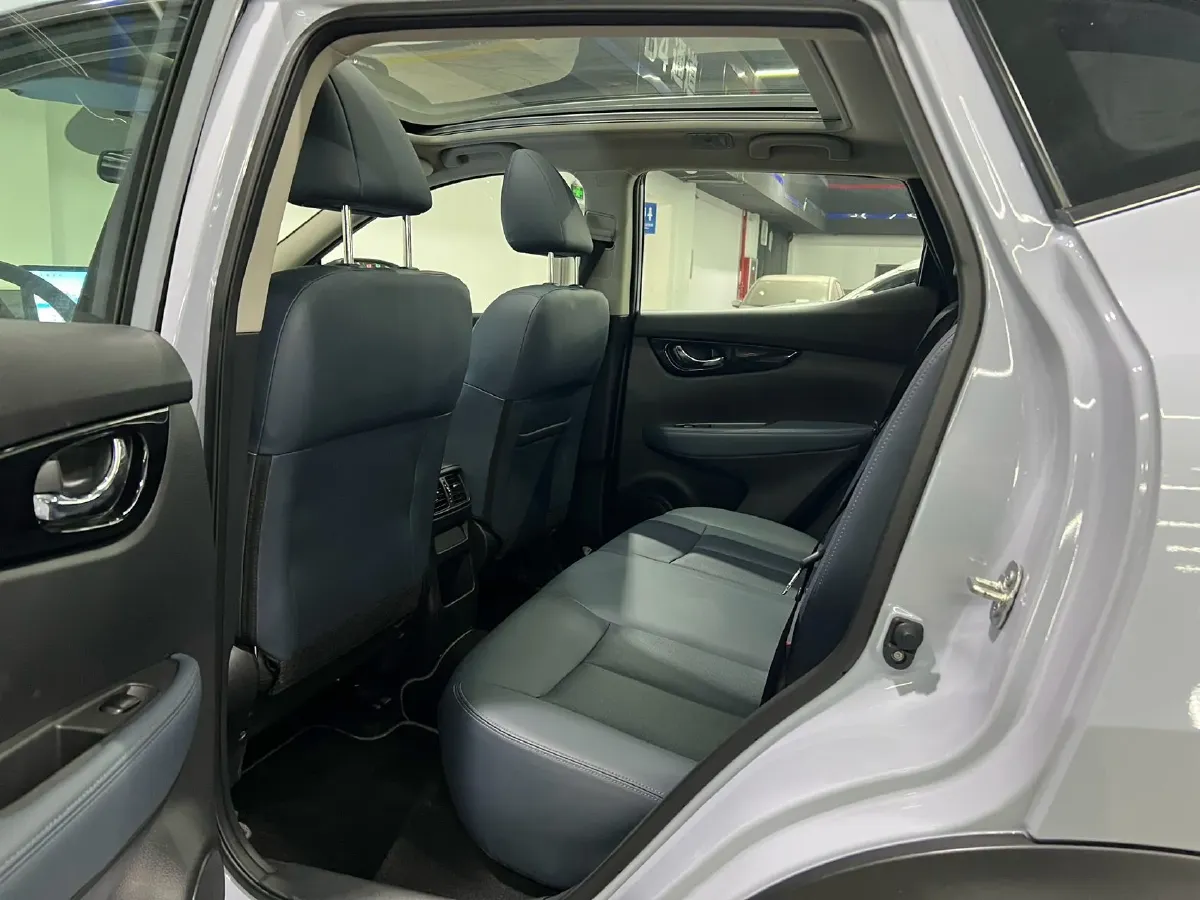 2025 Nissan Qashqai 2.0L 151HP L4 CVT,autocango,china used car exporter,china ev exporter,chinese used car exporter,chinese used ev exporter