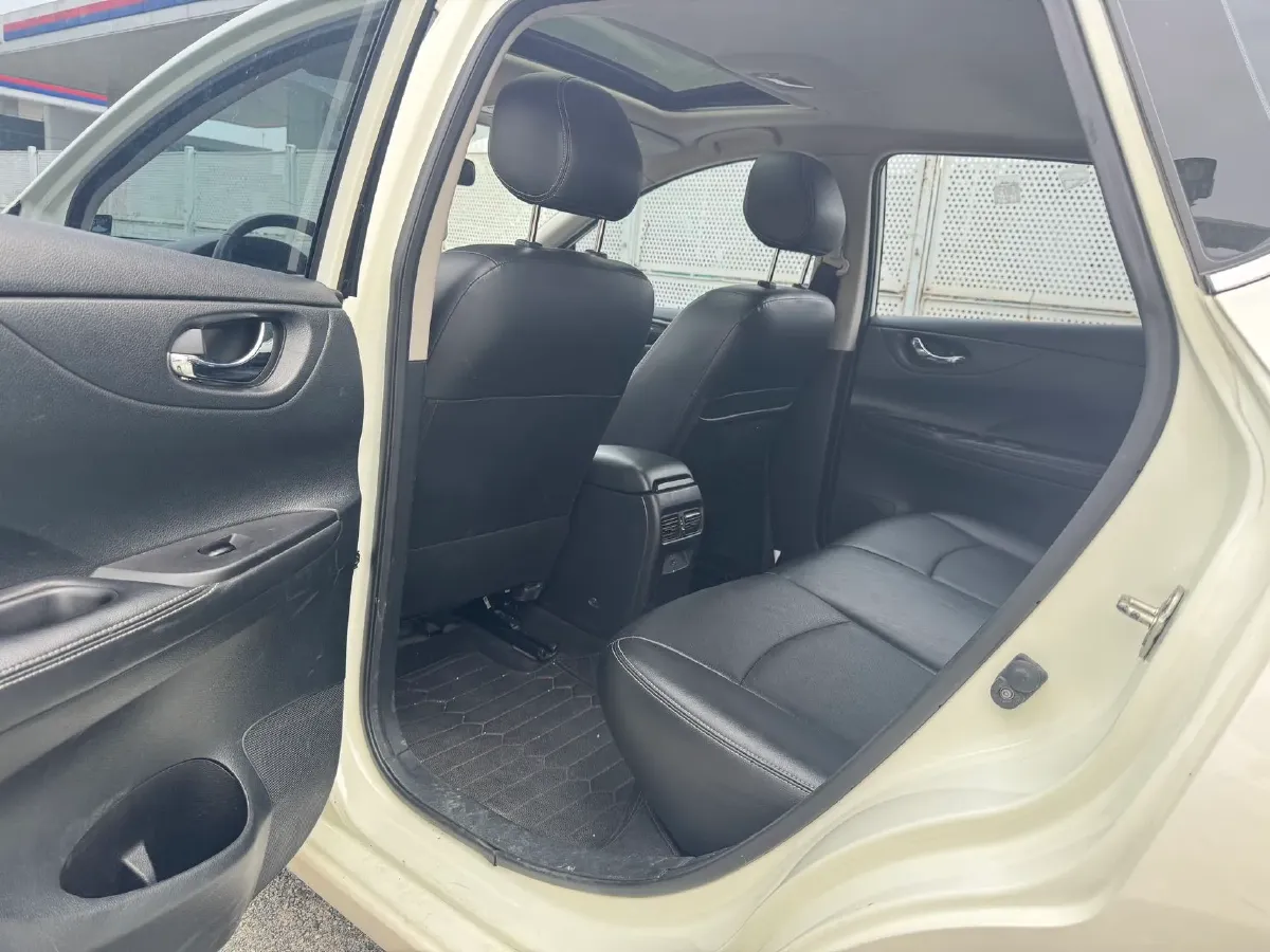 2021 Nissan Tiida 1.6L 122HP L4 CVT,autocango,china used car exporter,china ev exporter,chinese used car exporter,chinese used ev exporter