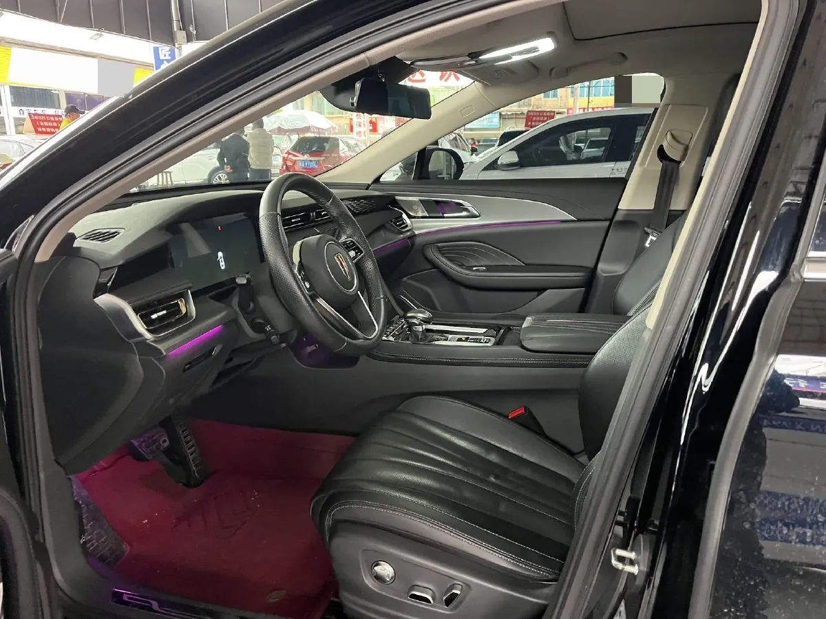 2023 HongQi H5 2.0T 224HP L4 8AT,autocango,china used car exporter,china ev exporter,chinese used car exporter,chinese used ev exporter