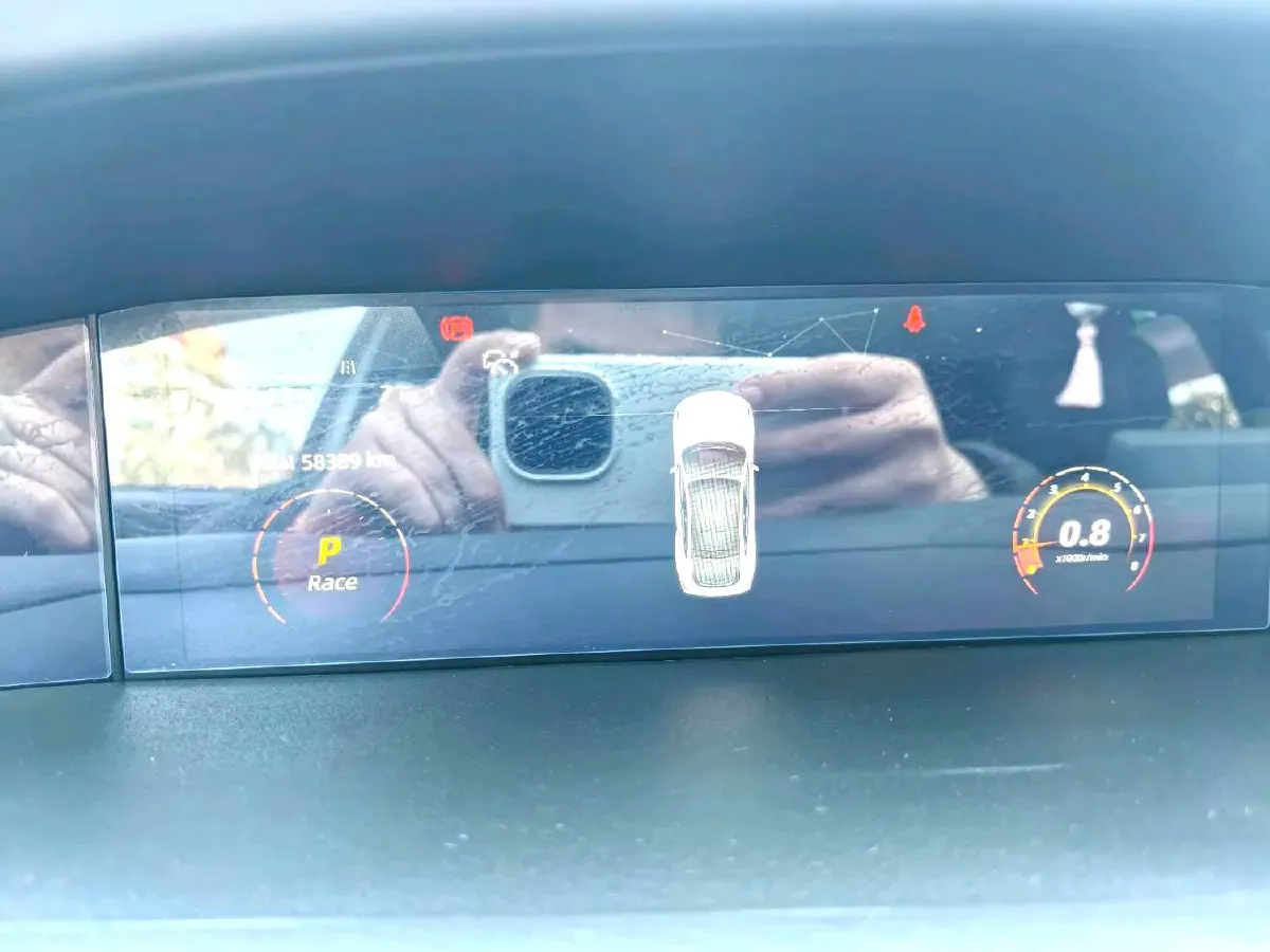 2022 ChangAn UNI-V 1.5T 188HP L4 7DCT,autocango,china used car exporter,china ev exporter,chinese used car exporter,chinese used ev exporter