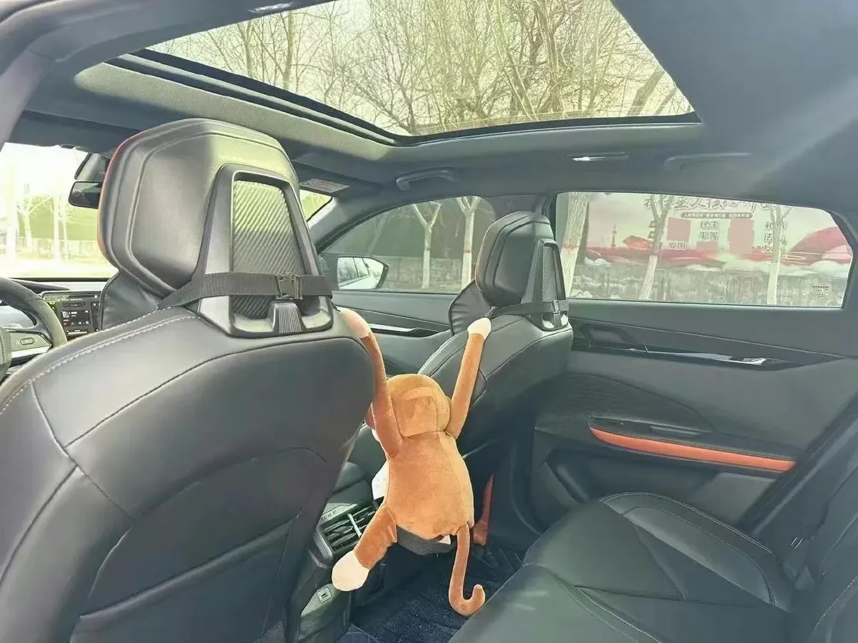 2022 ChangAn UNI-V 1.5T 188HP L4 7DCT,autocango,china used car exporter,china ev exporter,chinese used car exporter,chinese used ev exporter