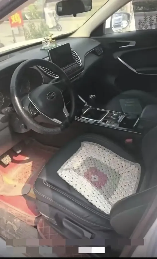 2018 FAW Senia R9 1.2T 143HP L4 5MT,autocango,china used car exporter,china ev exporter,chinese used car exporter,chinese used ev exporter