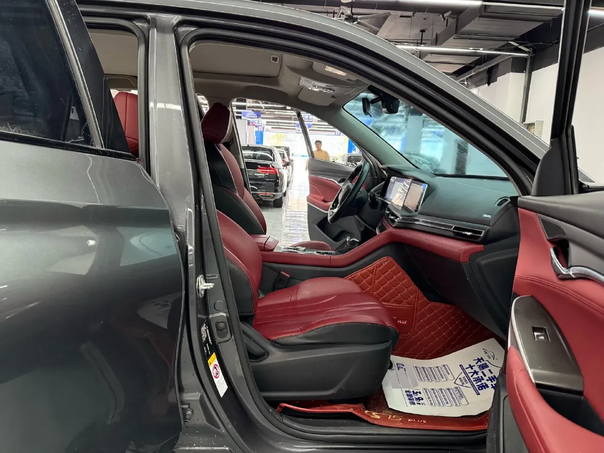 2020 ChangAn CS75 Plus 1.5T 178HP L4 6AT,autocango,china used car exporter,china ev exporter,chinese used car exporter,chinese used ev exporter