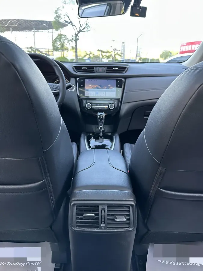 2022 Nissan X-Trail 2.0L 151HP L4 CVT,autocango,china used car exporter,china ev exporter,chinese used car exporter,chinese used ev exporter