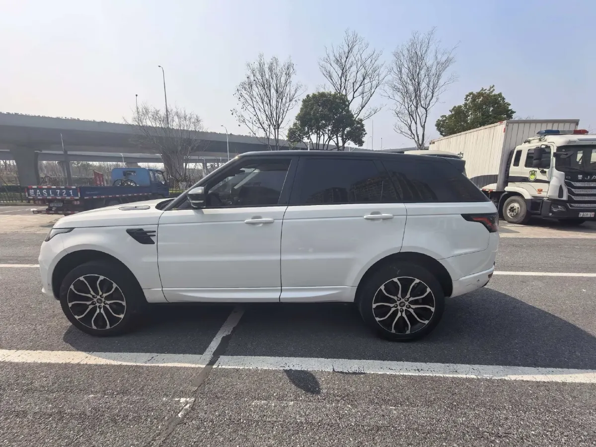 2022 Land Rover Range Rover Sport 3.0T 360HP L6 8AT,autocango,china used car exporter,china ev exporter,chinese used car exporter,chinese used ev exporter