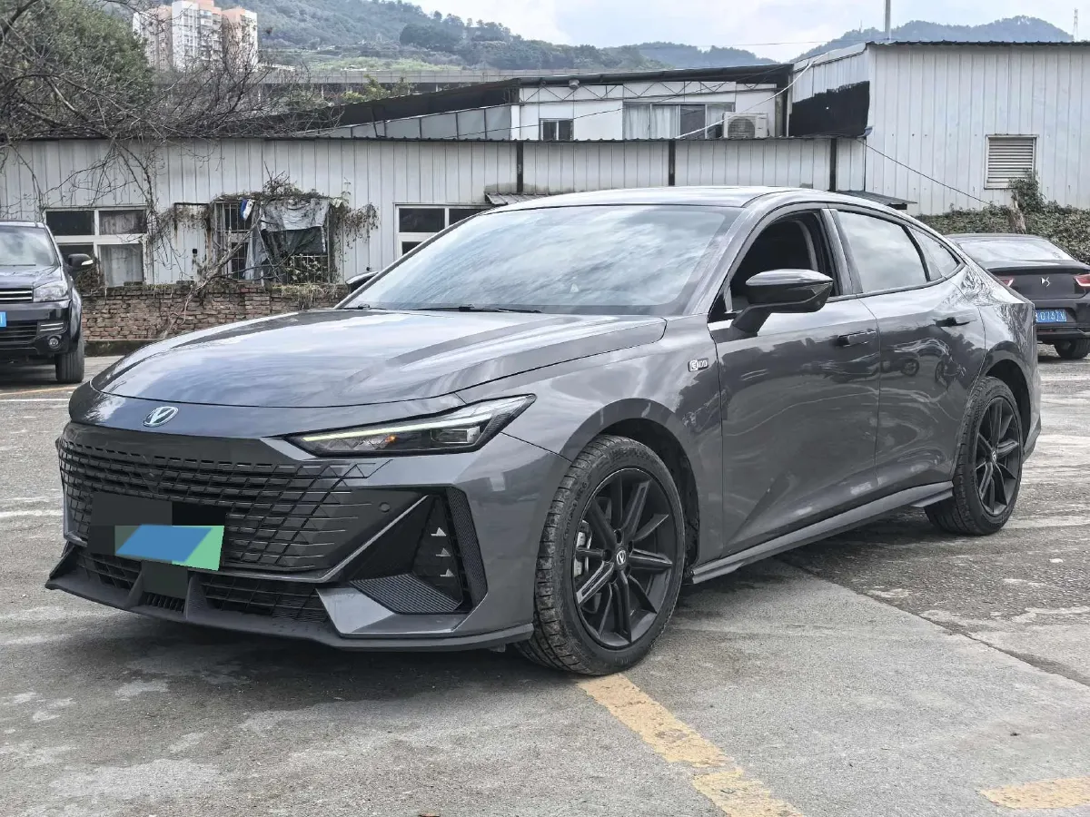 2023 ChangAn UNI-V iDD 1.5T 170HP L4 6TCT PHEV 18.4KWH,autocango,china used car exporter,china ev exporter,chinese used car exporter,chinese used ev exporter