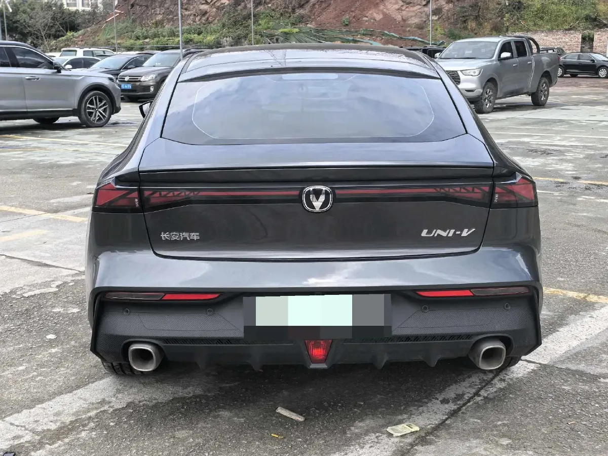 2023 ChangAn UNI-V iDD 1.5T 170HP L4 6TCT PHEV 18.4KWH,autocango,china used car exporter,china ev exporter,chinese used car exporter,chinese used ev exporter