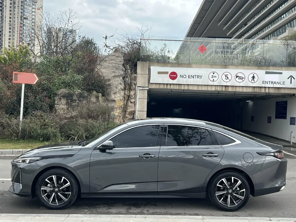 2025 ChangAn Eado 1.5T 192HP L4 7DCT,autocango,china used car exporter,china ev exporter,chinese used car exporter,chinese used ev exporter