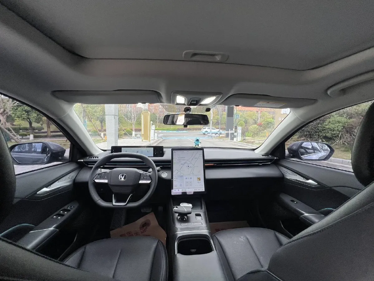 2025 ChangAn Eado 1.5T 192HP L4 7DCT,autocango,china used car exporter,china ev exporter,chinese used car exporter,chinese used ev exporter