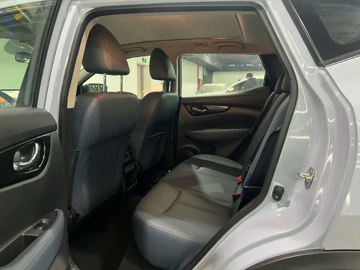 2025 Nissan Qashqai 2.0L 151HP L4 CVT,autocango,china used car exporter,china ev exporter,chinese used car exporter,chinese used ev exporter