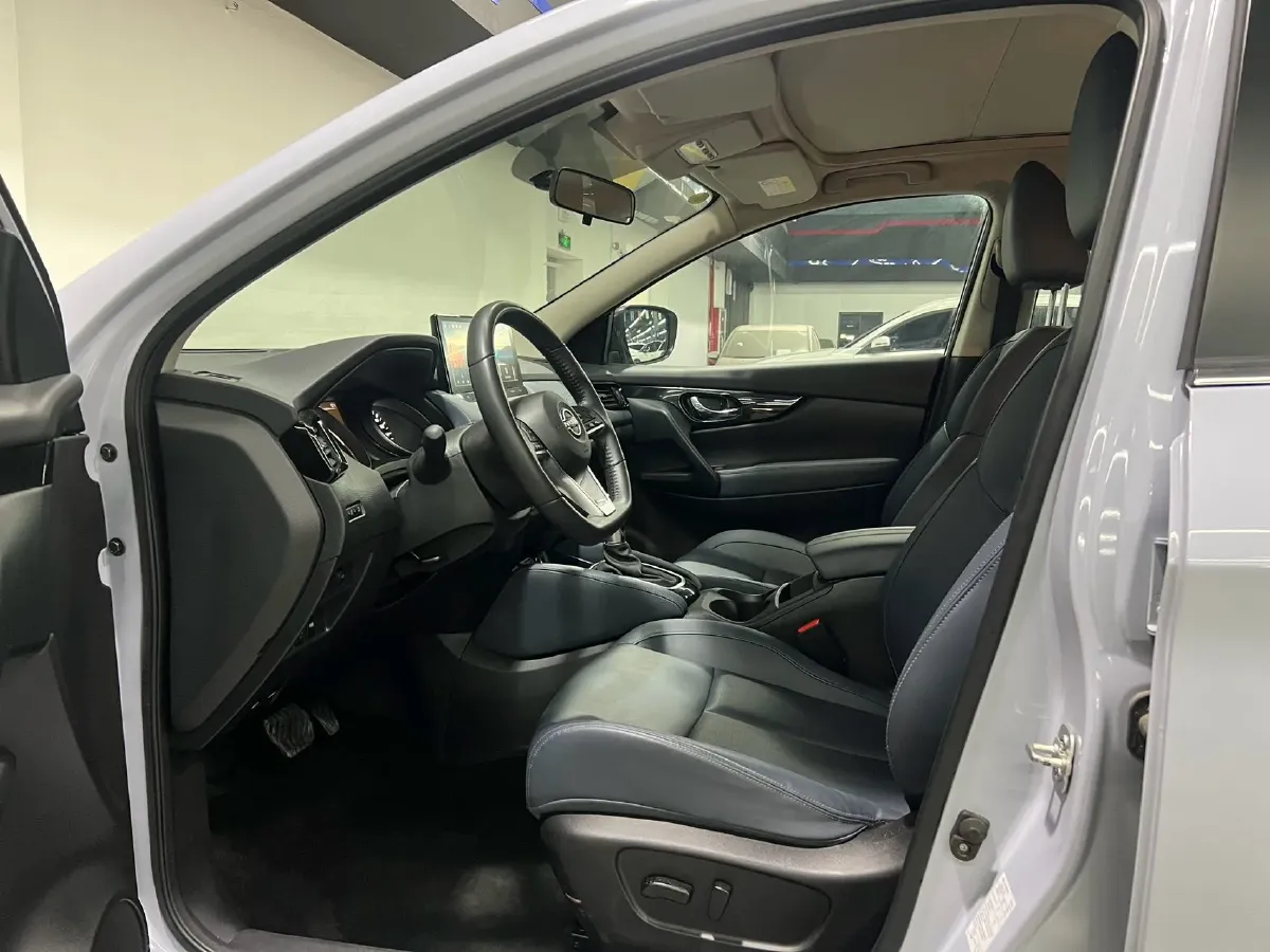 2025 Nissan Qashqai 2.0L 151HP L4 CVT,autocango,china used car exporter,china ev exporter,chinese used car exporter,chinese used ev exporter