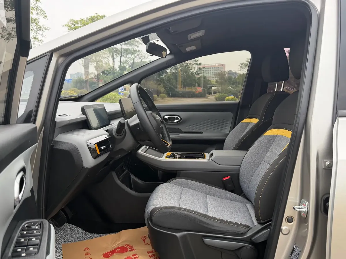 2022 Geely Okavango 1.8T 184HP L4 7DCT,autocango,china used car exporter,china ev exporter,chinese used car exporter,chinese used ev exporter