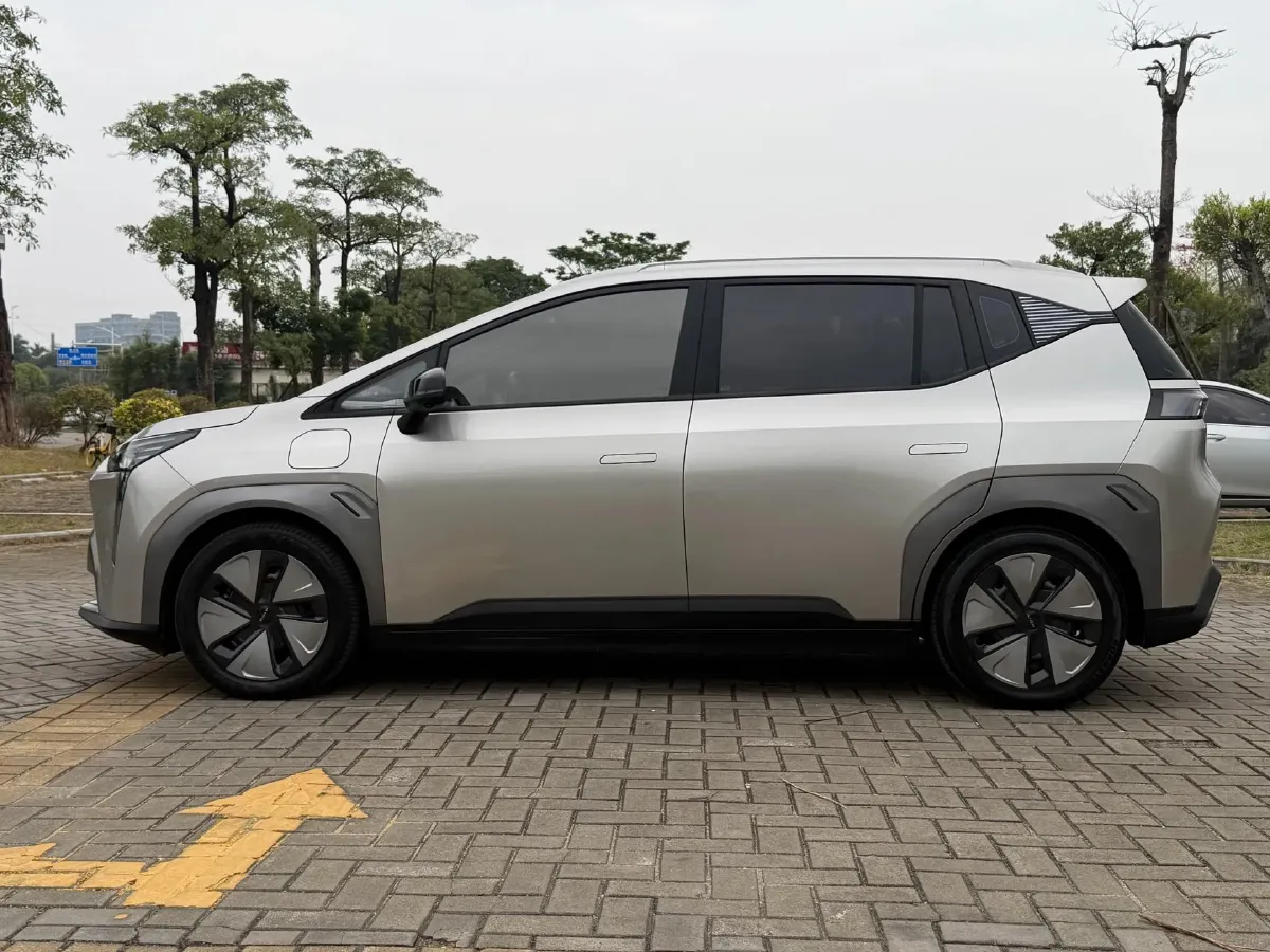 2022 Geely Okavango 1.8T 184HP L4 7DCT,autocango,china used car exporter,china ev exporter,chinese used car exporter,chinese used ev exporter