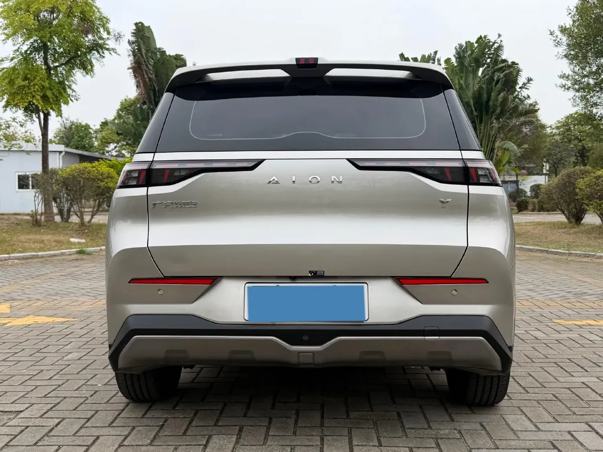 2022 Geely Okavango 1.8T 184HP L4 7DCT,autocango,china used car exporter,china ev exporter,chinese used car exporter,chinese used ev exporter