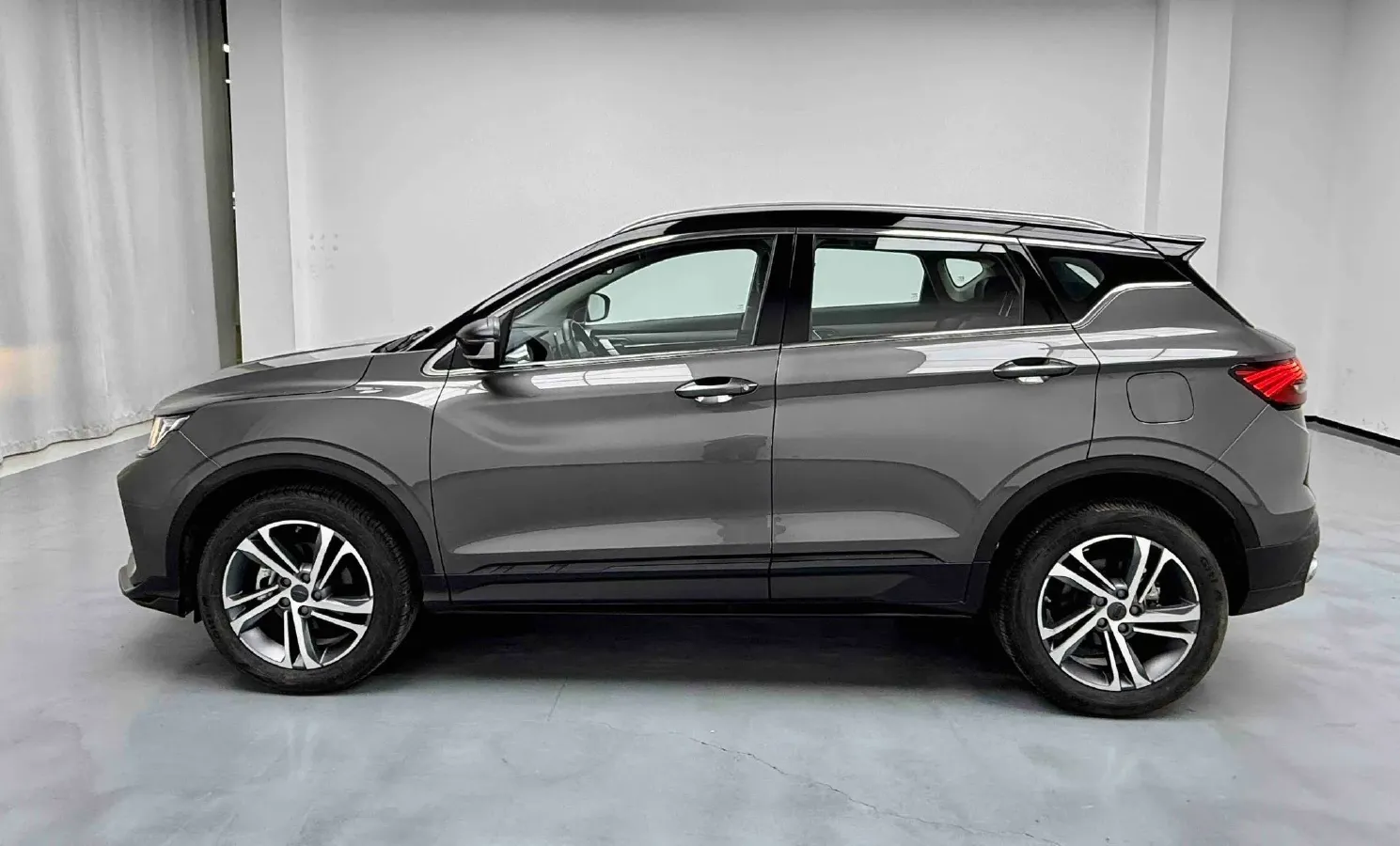 2021 Geely Coolray 1.4T 141HP L4 6DCT,autocango,china used car exporter,china ev exporter,chinese used car exporter,chinese used ev exporter