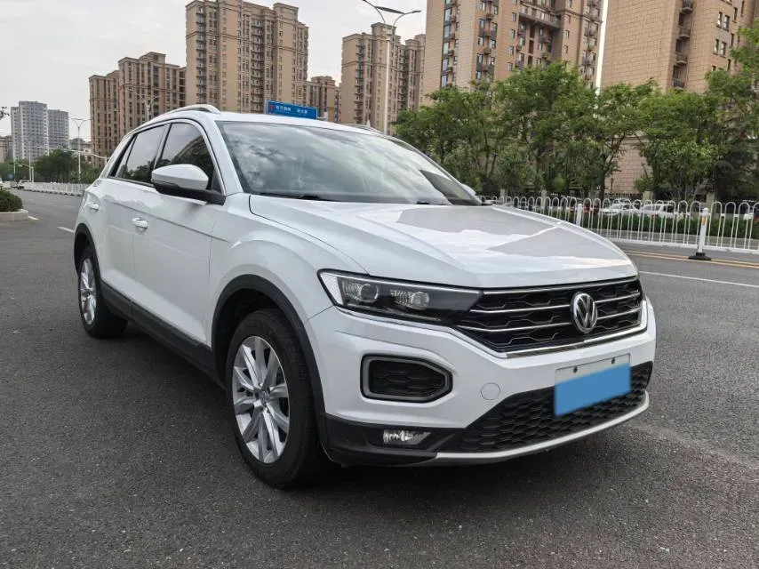 2022 Volkswagen T-Roc 1.4T 150HP L4 7DCT,autocango,china used car exporter,china ev exporter,chinese used car exporter,chinese used ev exporter