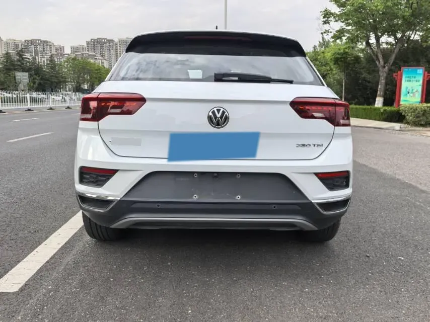 2022 Volkswagen T-Roc 1.4T 150HP L4 7DCT,autocango,china used car exporter,china ev exporter,chinese used car exporter,chinese used ev exporter