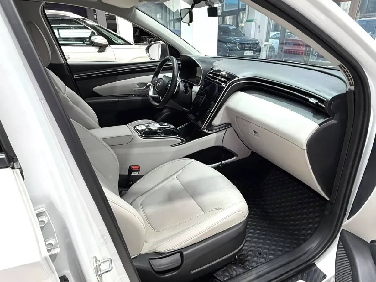 2021 Hyundai Tucson 1.5T 200HP L4 7DCT,autocango,china used car exporter,china ev exporter,chinese used car exporter,chinese used ev exporter