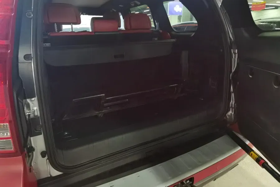 2020 Ford Everest 2.3T 275HP L4 10AT,autocango,china used car exporter,china ev exporter,chinese used car exporter,chinese used ev exporter