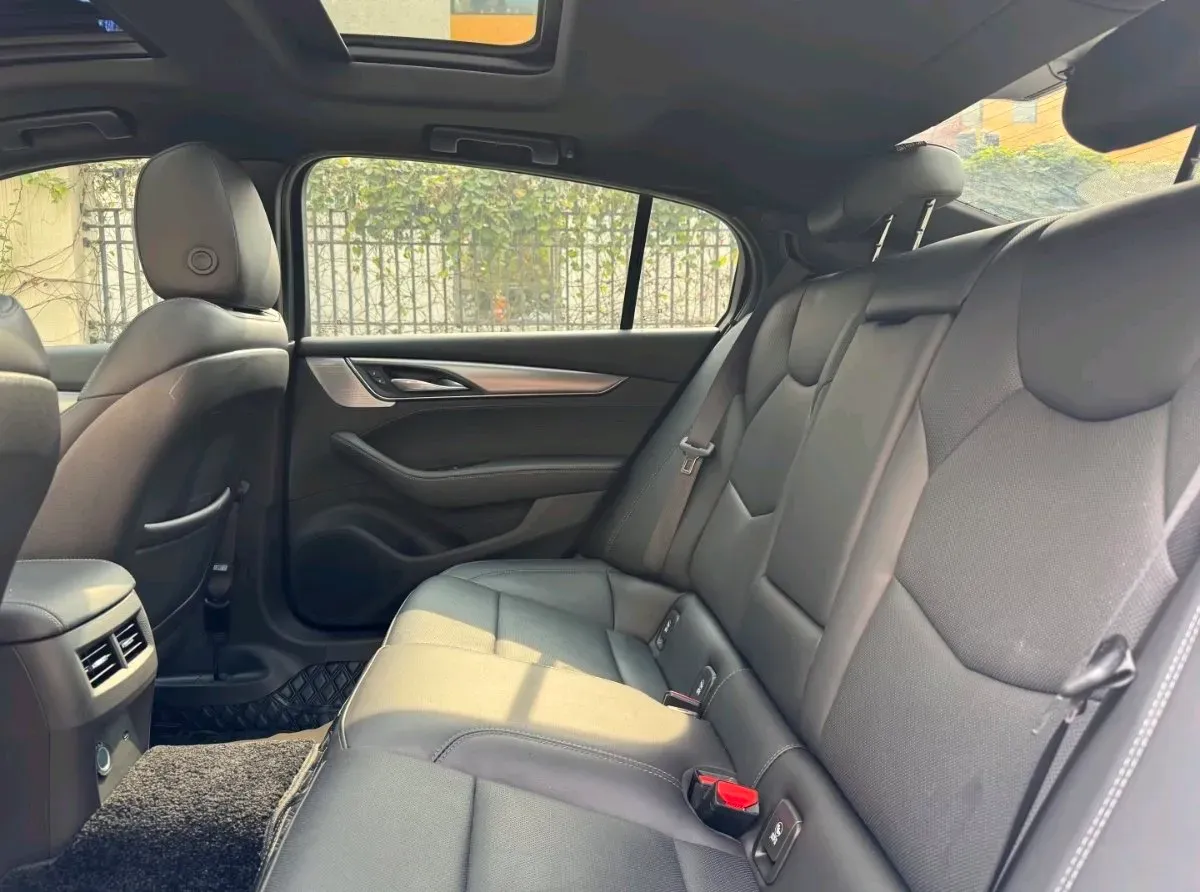 2023 Cadillac CT5 2.0T 237HP L4 10AT,autocango,china used car exporter,china ev exporter,chinese used car exporter,chinese used ev exporter