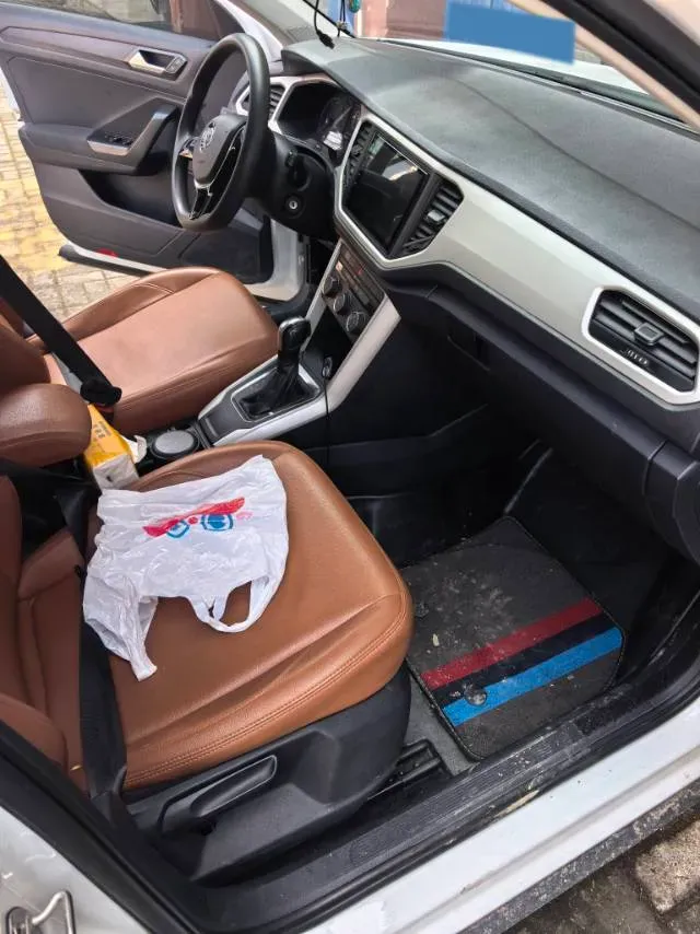 2019 Volkswagen T-Roc 1.4T 131HP L4 7DCT,autocango,china used car exporter,china ev exporter,chinese used car exporter,chinese used ev exporter