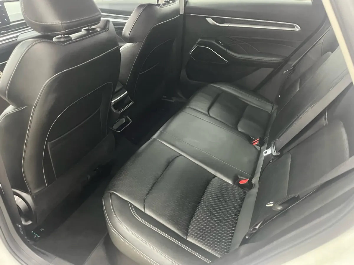 2023 Geely Emgrand 1.5L 127HP L4 CVT,autocango,china used car exporter,china ev exporter,chinese used car exporter,chinese used ev exporter