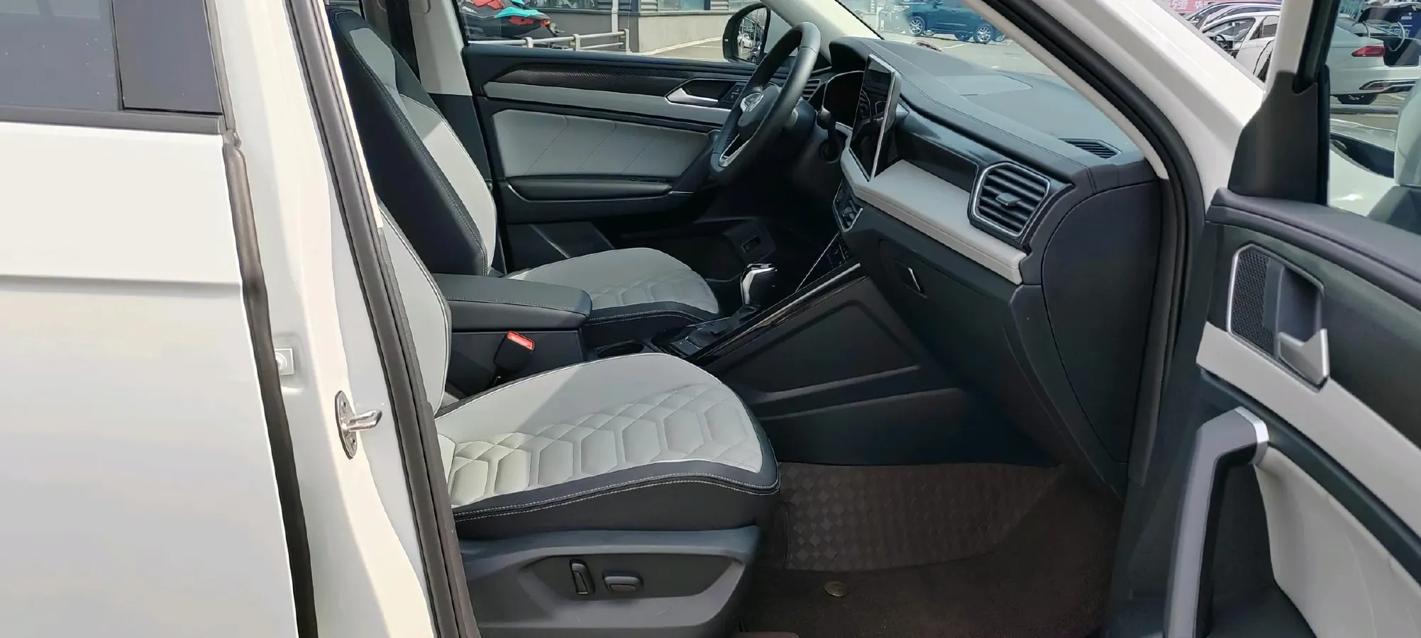 2023 Volkswagen Tayron 1.4T 150HP L4 7DCT,autocango,china used car exporter,china ev exporter,chinese used car exporter,chinese used ev exporter