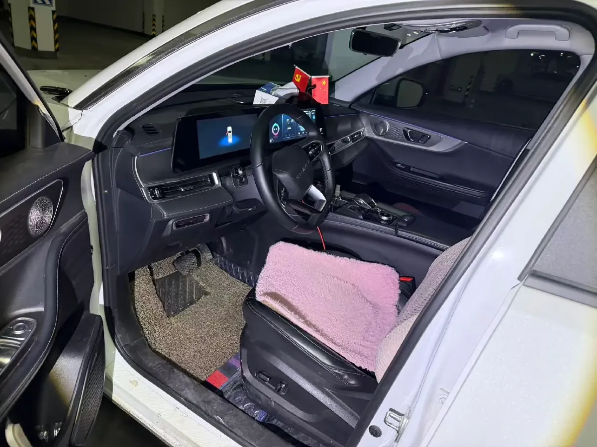 2022 Chery Tiggo 8 PRO 1.6T 197HP L4 7DCT,autocango,china used car exporter,china ev exporter,chinese used car exporter,chinese used ev exporter