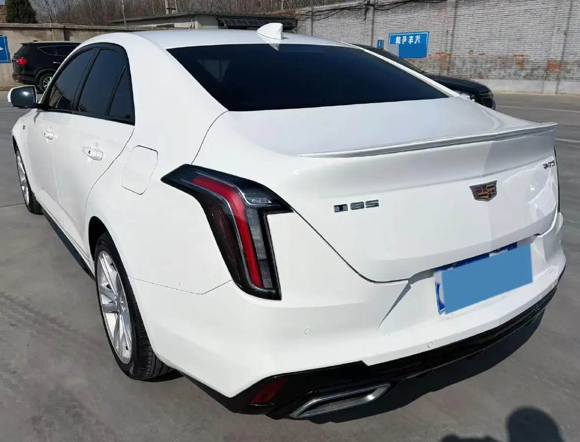 2022 Cadillac CT4 2.0T 237HP L4 8AT,autocango,china used car exporter,china ev exporter,chinese used car exporter,chinese used ev exporter