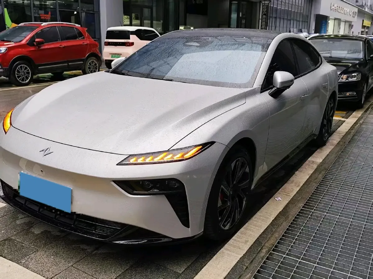 2024 DongFeng eπ eπ007 REEV 105HP REEV 28.4KWH,autocango,china used car exporter,china ev exporter,chinese used car exporter,chinese used ev exporter