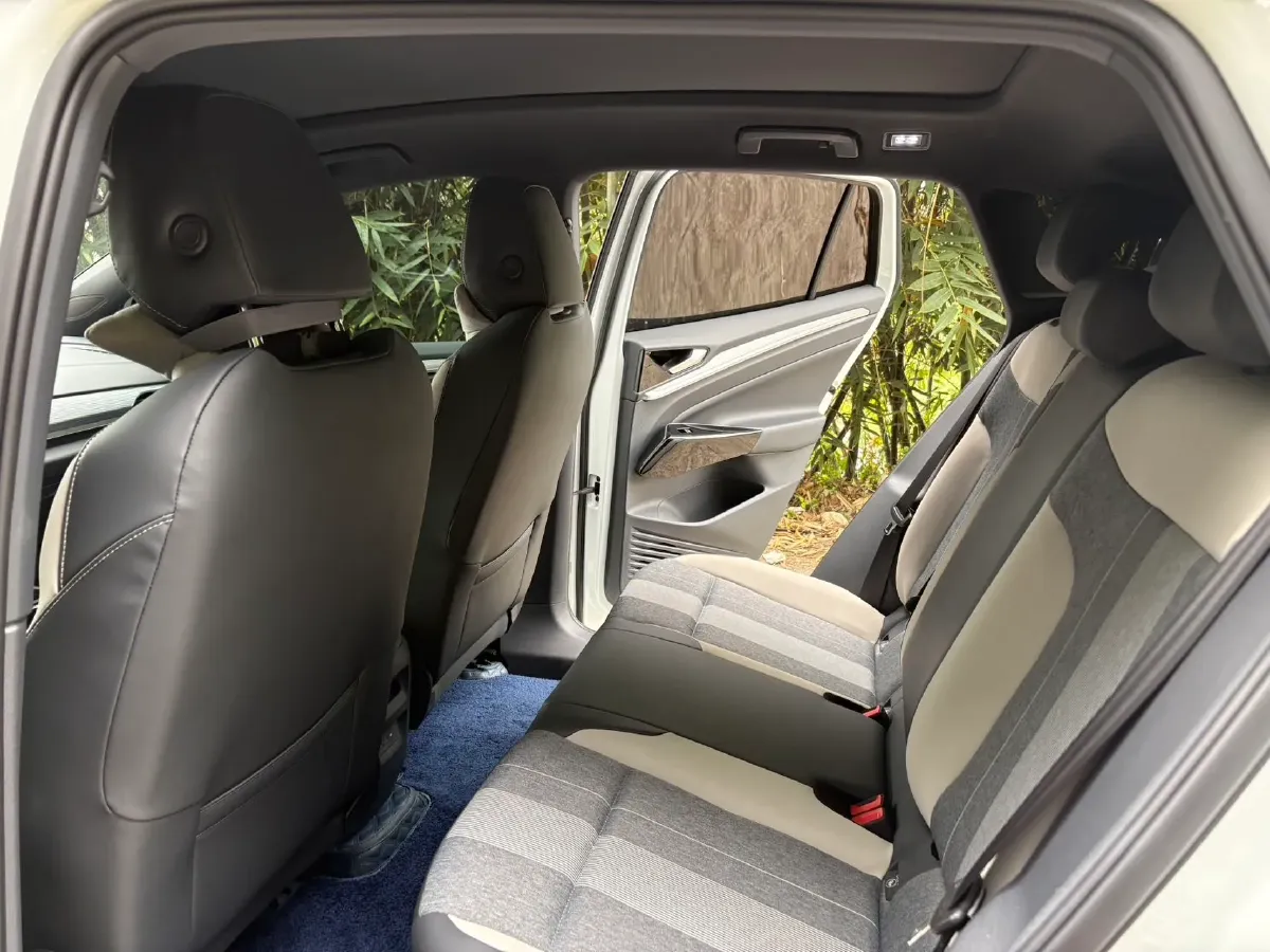 2024 Volkswagen ID.4 Crozz BEV 55.7KWH,autocango,china used car exporter,china ev exporter,chinese used car exporter,chinese used ev exporter