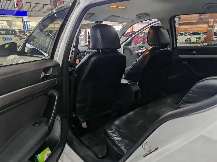 2017 Volkswagen Lavida 1.6L 110HP L4 6AT,autocango,china used car exporter,china ev exporter,chinese used car exporter,chinese used ev exporter