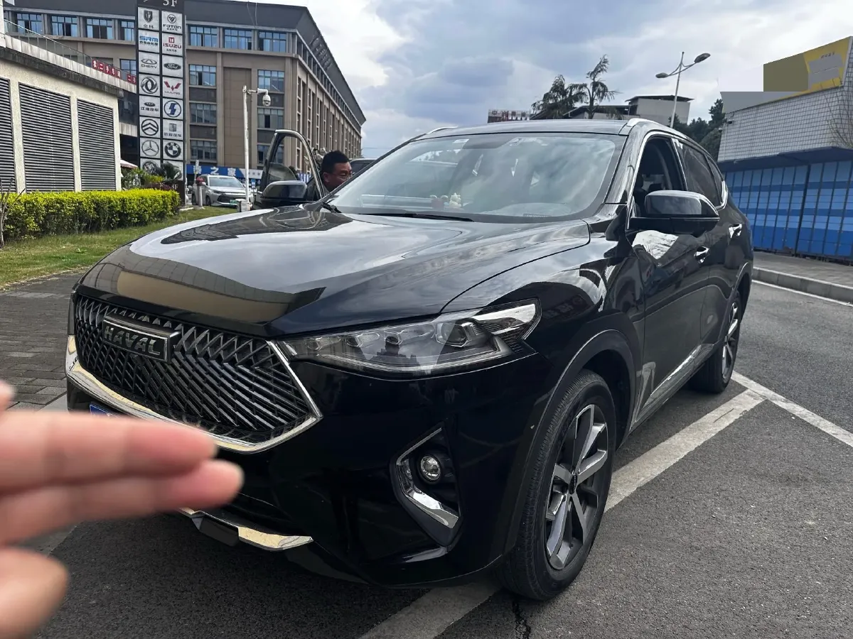 2021 Haval F7 1.5T 169HP L4 7DCT,autocango,china used car exporter,china ev exporter,chinese used car exporter,chinese used ev exporter