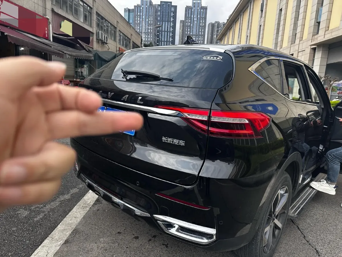 2021 Haval F7 1.5T 169HP L4 7DCT,autocango,china used car exporter,china ev exporter,chinese used car exporter,chinese used ev exporter