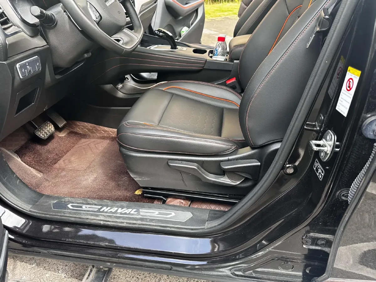 2021 Haval F7 1.5T 169HP L4 7DCT,autocango,china used car exporter,china ev exporter,chinese used car exporter,chinese used ev exporter