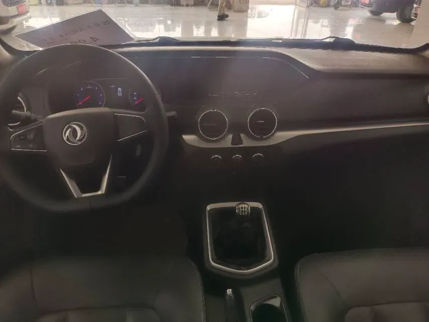 2021 Dongfeng RuiQi 2.4T 165HP L4 5MT,autocango,china used car exporter,china ev exporter,chinese used car exporter,chinese used ev exporter