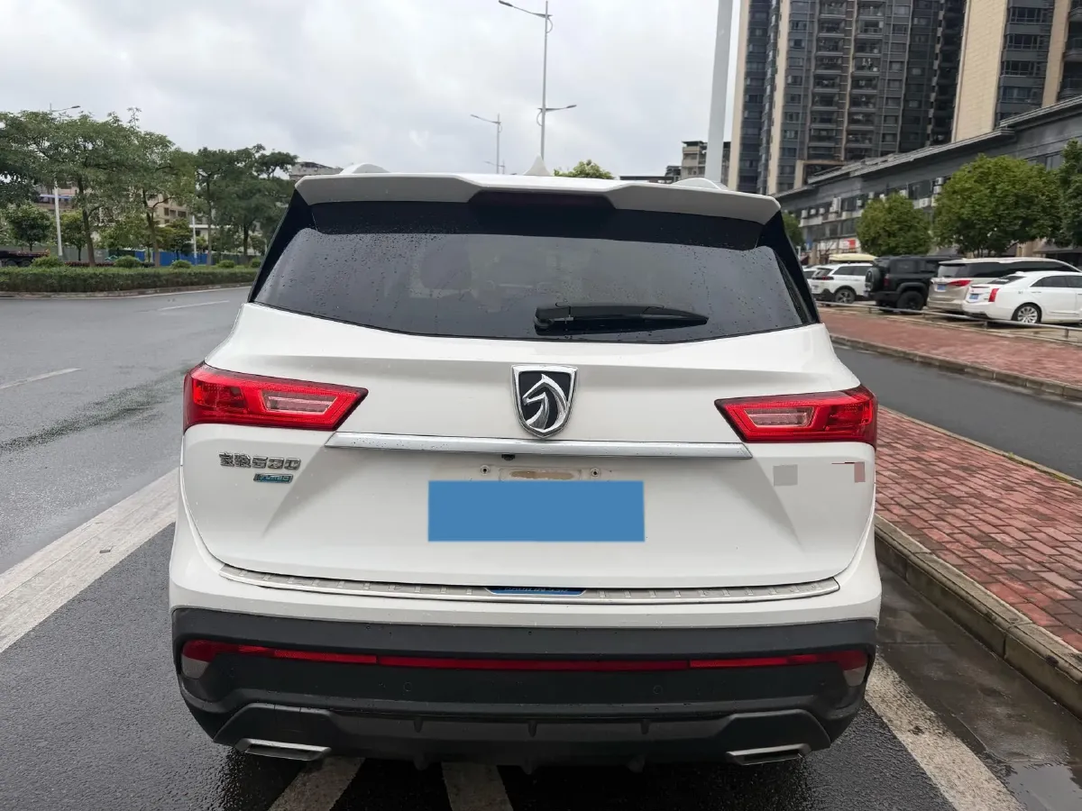2018 BaoJun 530 1.5T 150HP L4 6DCT,autocango,china used car exporter,china ev exporter,chinese used car exporter,chinese used ev exporter
