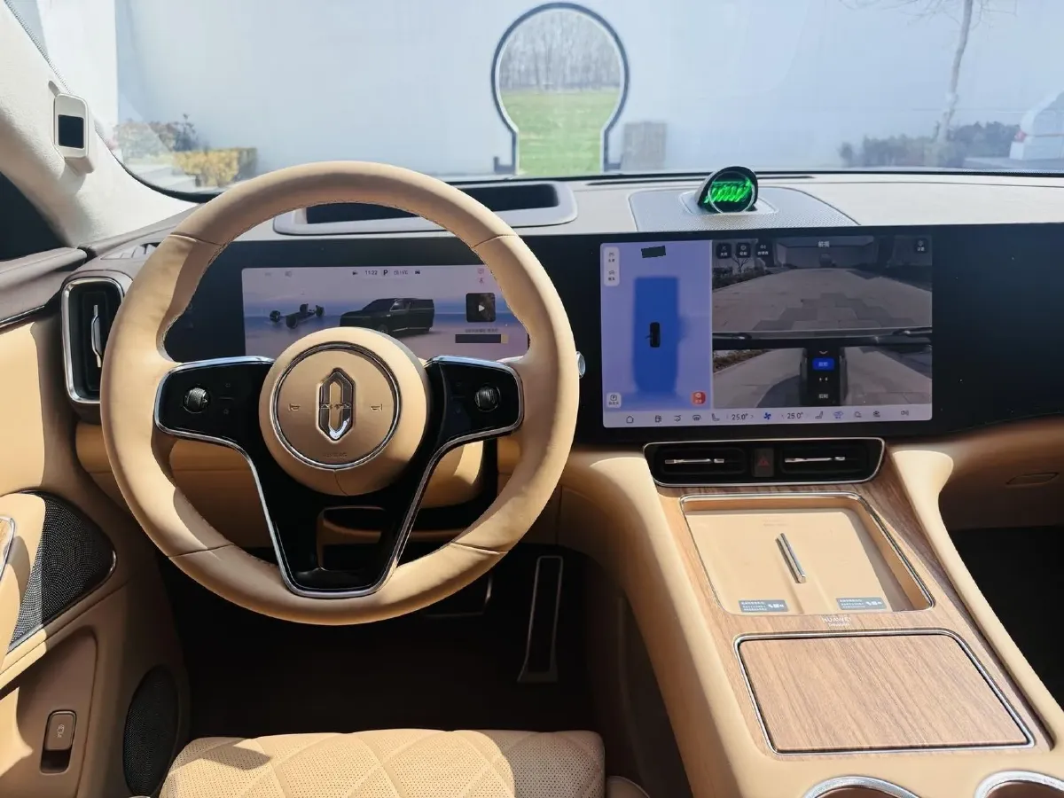 2025 AITO AITO M8 REEV 160HP REEV 53.4KWH,autocango,china used car exporter,china ev exporter,chinese used car exporter,chinese used ev exporter