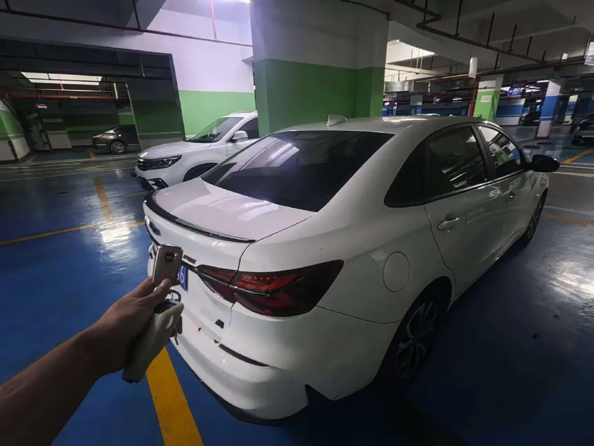 2019 Chevrolet Monza 1.3T 163HP L3 6AT,autocango,china used car exporter,china ev exporter,chinese used car exporter,chinese used ev exporter