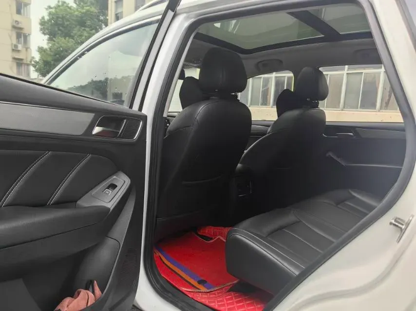 2018 Roewe RX5 1.5T 169HP L4 7DCT,autocango,china used car exporter,china ev exporter,chinese used car exporter,chinese used ev exporter