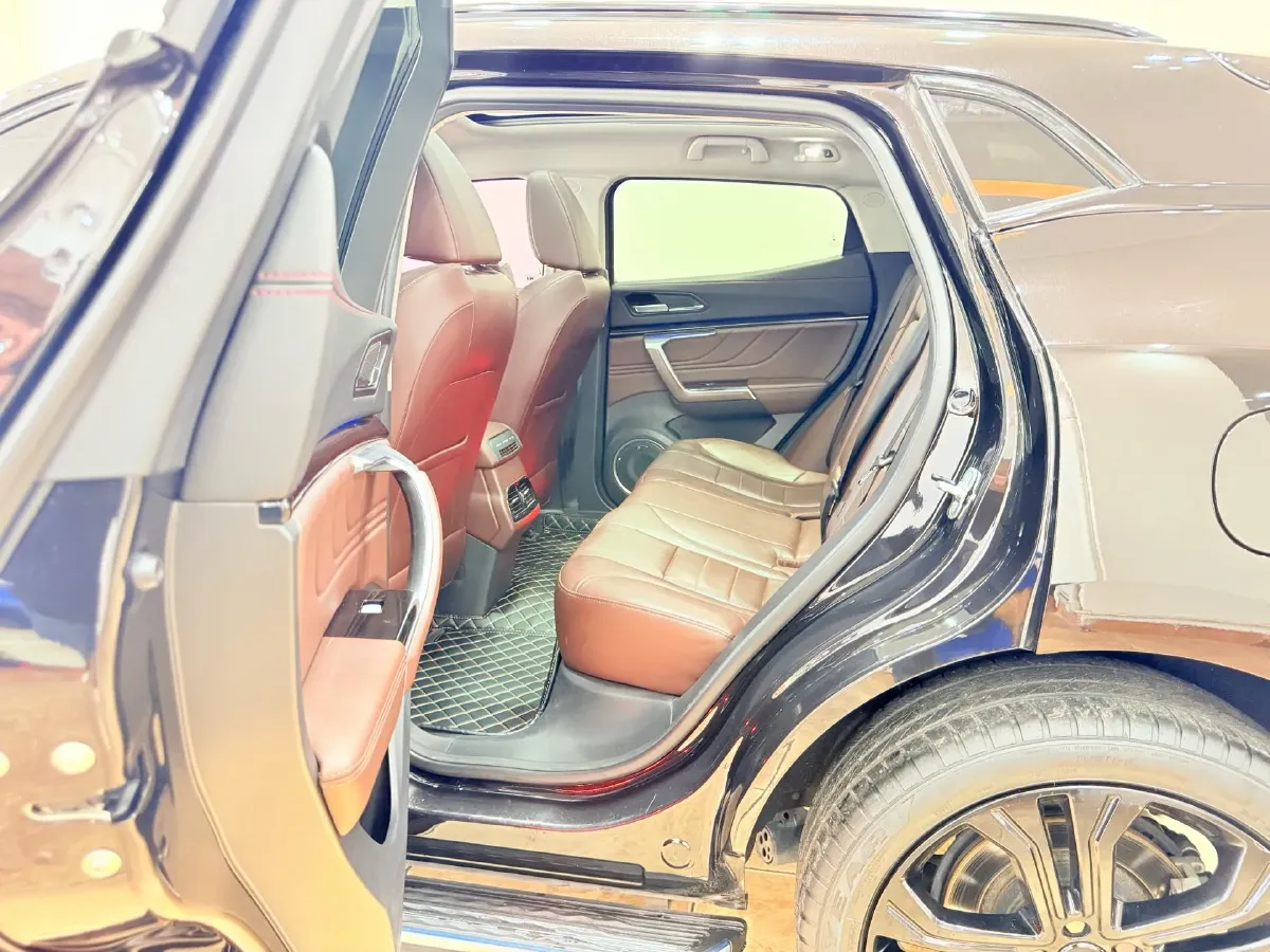 2017 WEY VV5 2.0T 197HP L4 7DCT,autocango,china used car exporter,china ev exporter,chinese used car exporter,chinese used ev exporter