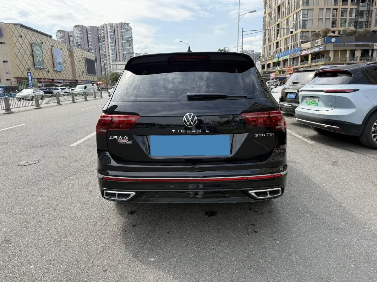 2024 Volkswagen Tiguan L 2.0T 186HP L4 7DCT,autocango,china used car exporter,china ev exporter,chinese used car exporter,chinese used ev exporter