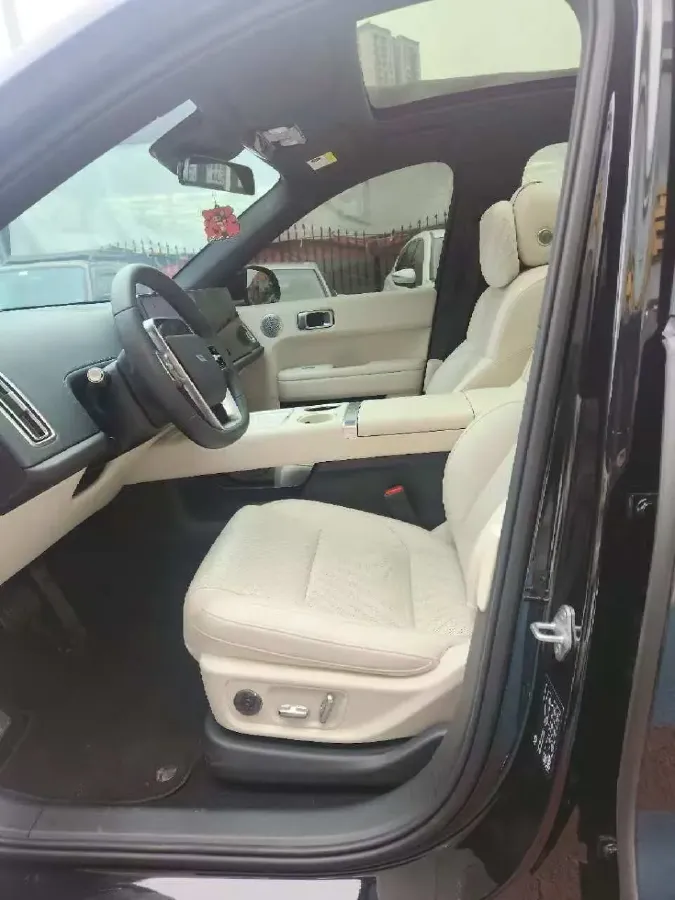 2024 Li L6 Range Extended 154HP L4 REEV 36.8KWH,autocango,china used car exporter,china ev exporter,chinese used car exporter,chinese used ev exporter