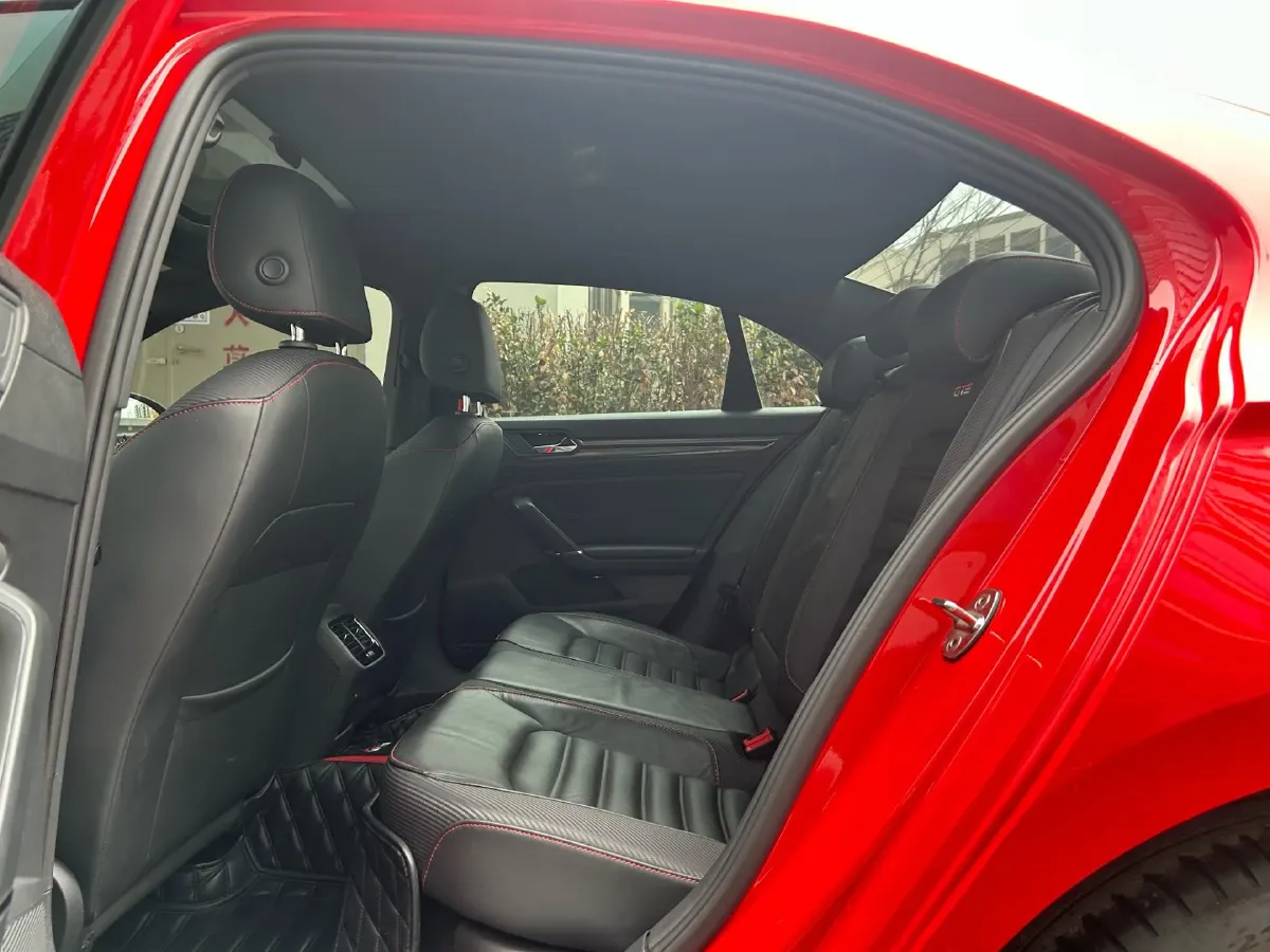 2017 Volkswagen Lamando 2.0T 220HP L4 7DCT,autocango,china used car exporter,china ev exporter,chinese used car exporter,chinese used ev exporter