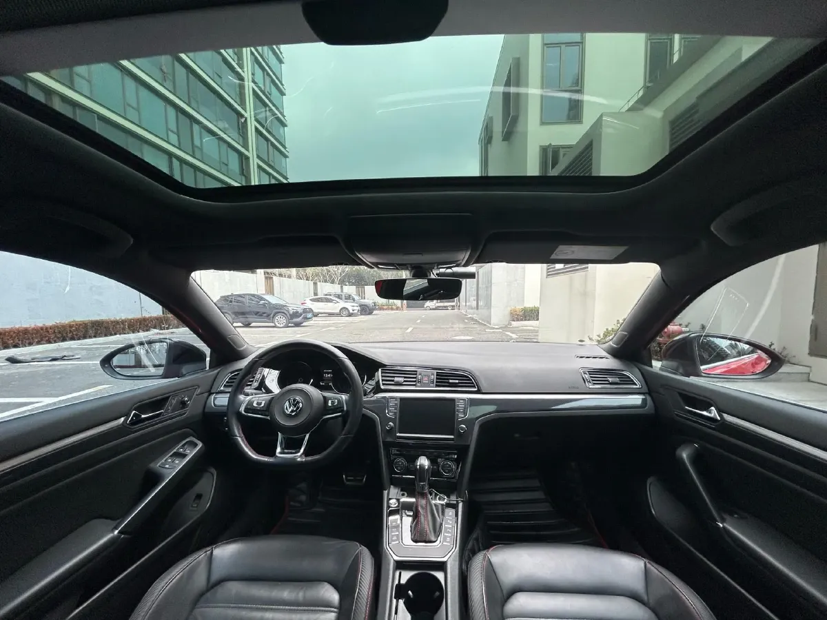 2017 Volkswagen Lamando 2.0T 220HP L4 7DCT,autocango,china used car exporter,china ev exporter,chinese used car exporter,chinese used ev exporter