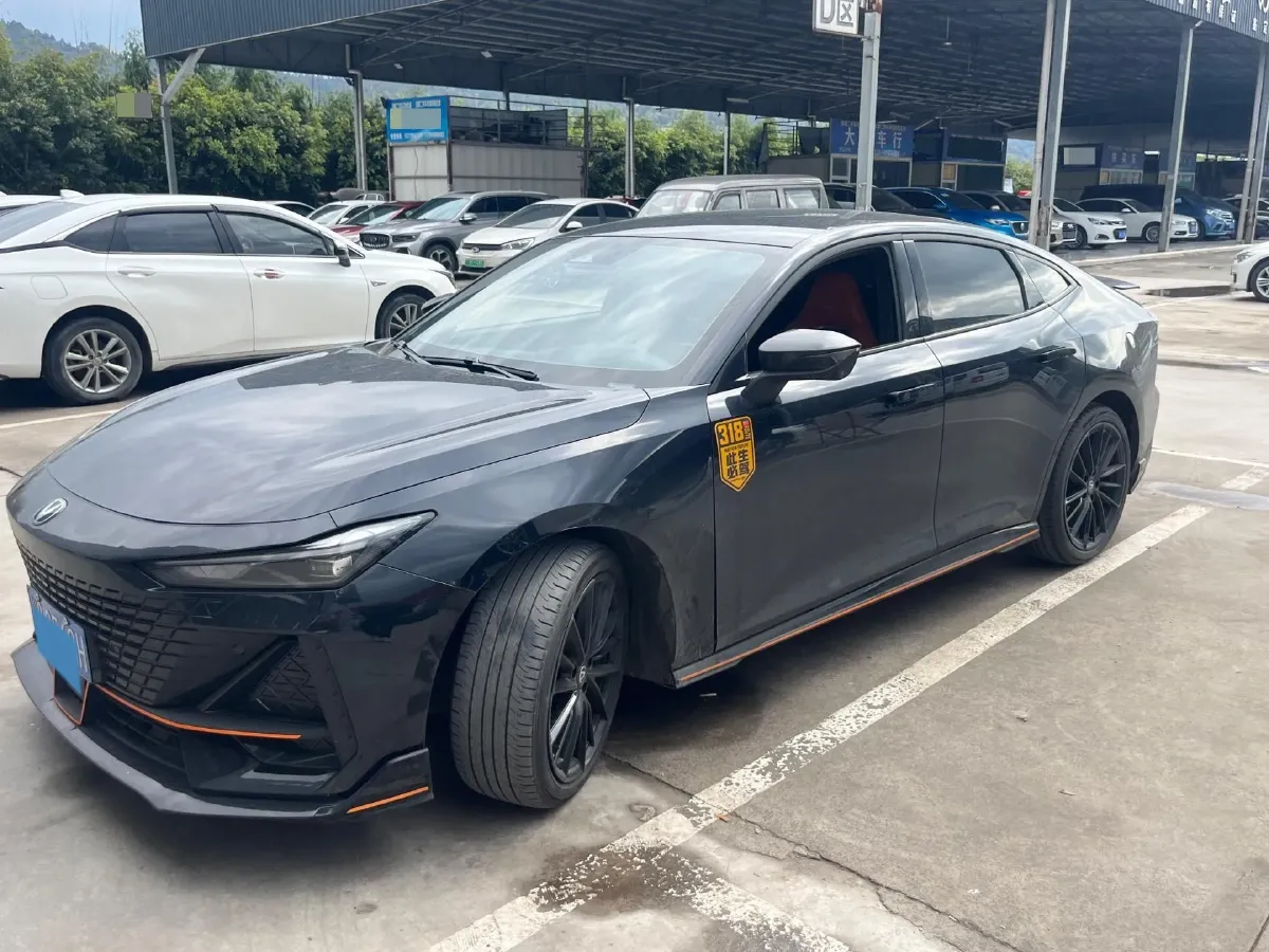 2023 ChangAn UNI-V 1.5T 188HP L4 7DCT,autocango,china used car exporter,china ev exporter,chinese used car exporter,chinese used ev exporter